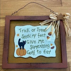 Halloween wall hanging